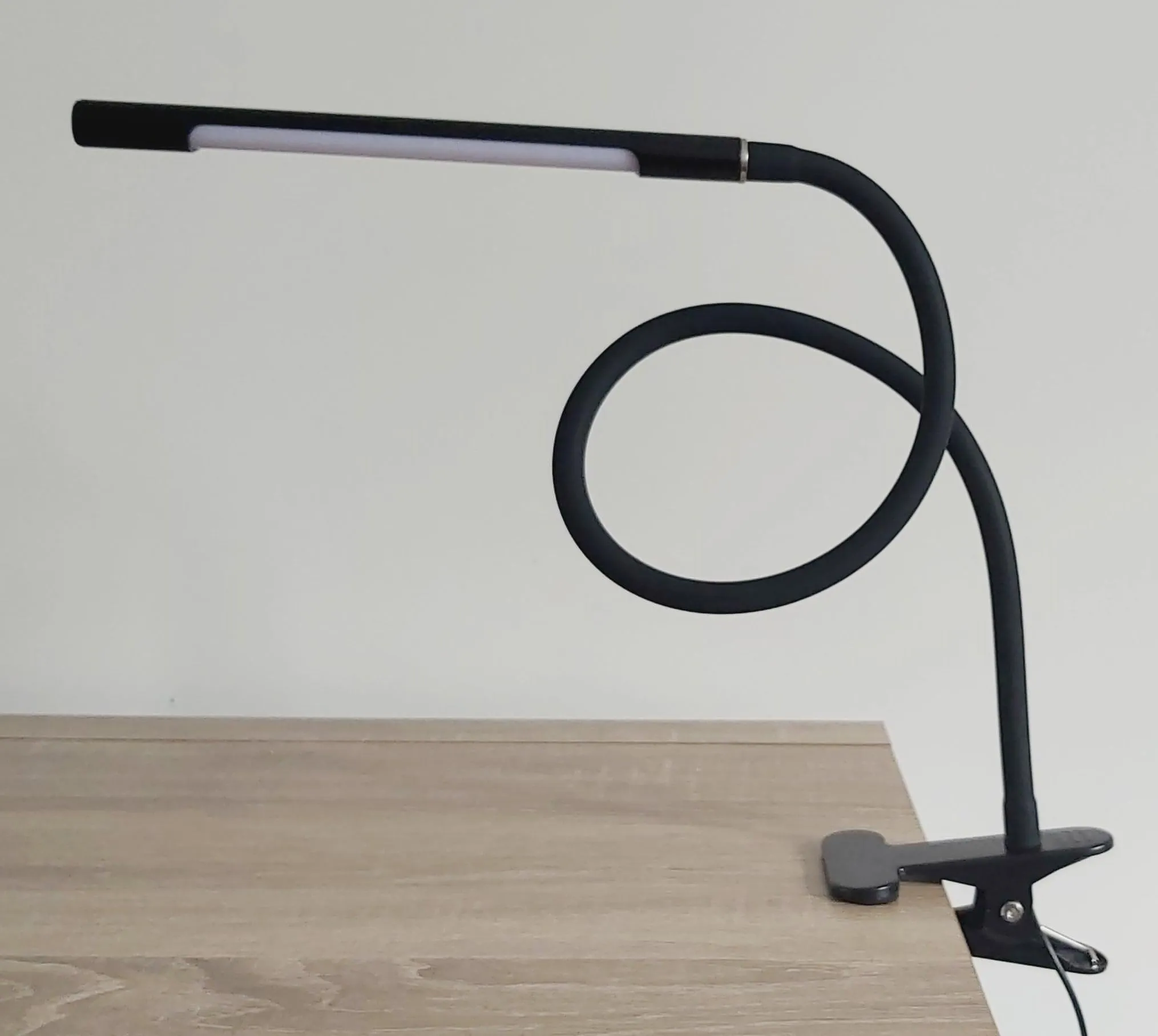 Native Lighting - Black Slim Lamp Flex (aluminium gooseneck, desk clamp, USB powered)