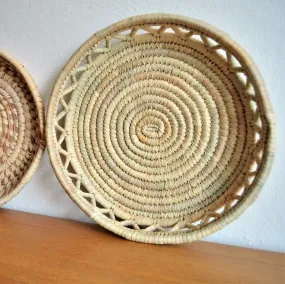 Round decor palm leaves tray